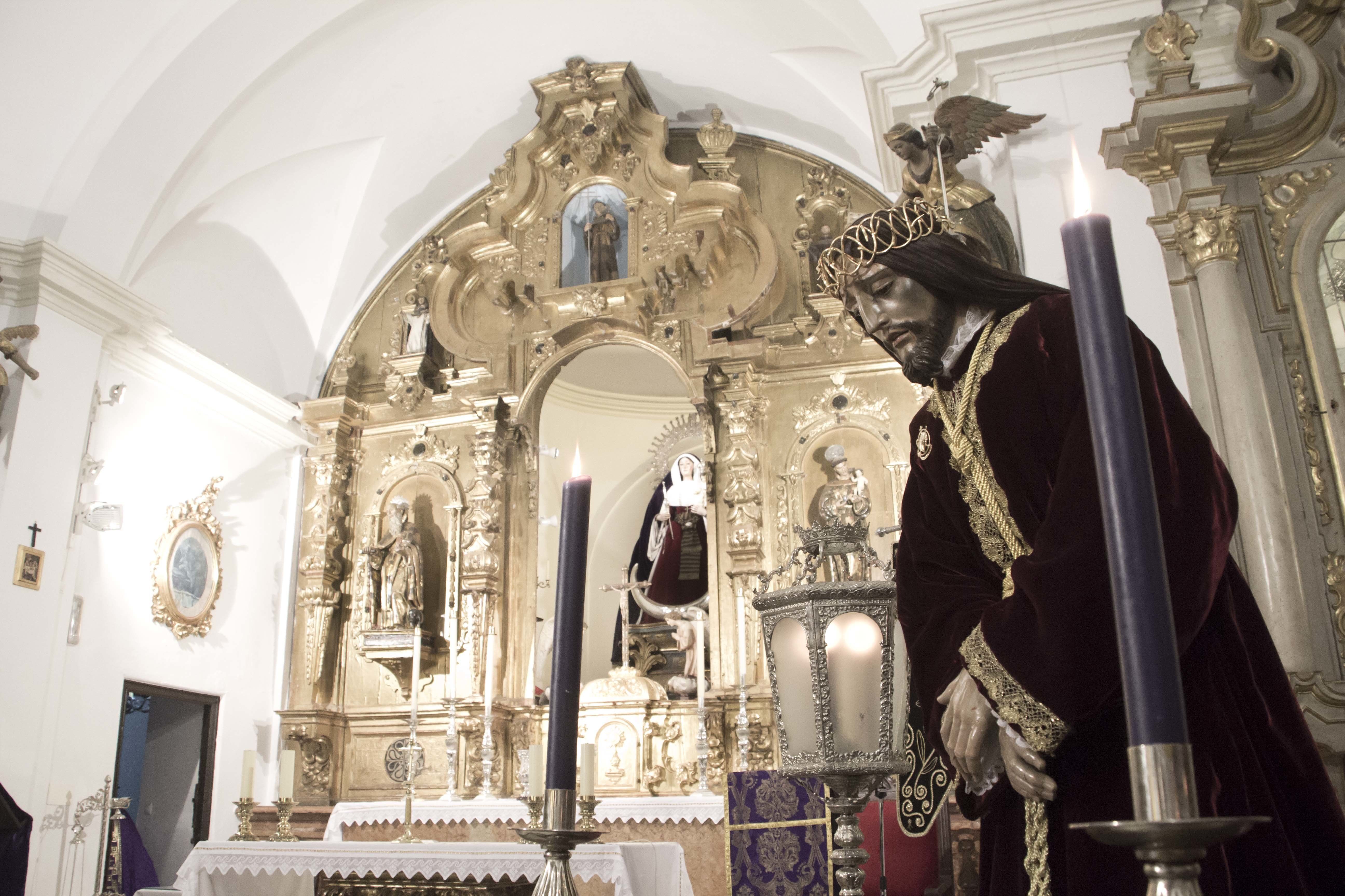 Galería: La lluvia obliga a interrumpir el Vía Crucis de Ntro. Padre Jesús del Valle