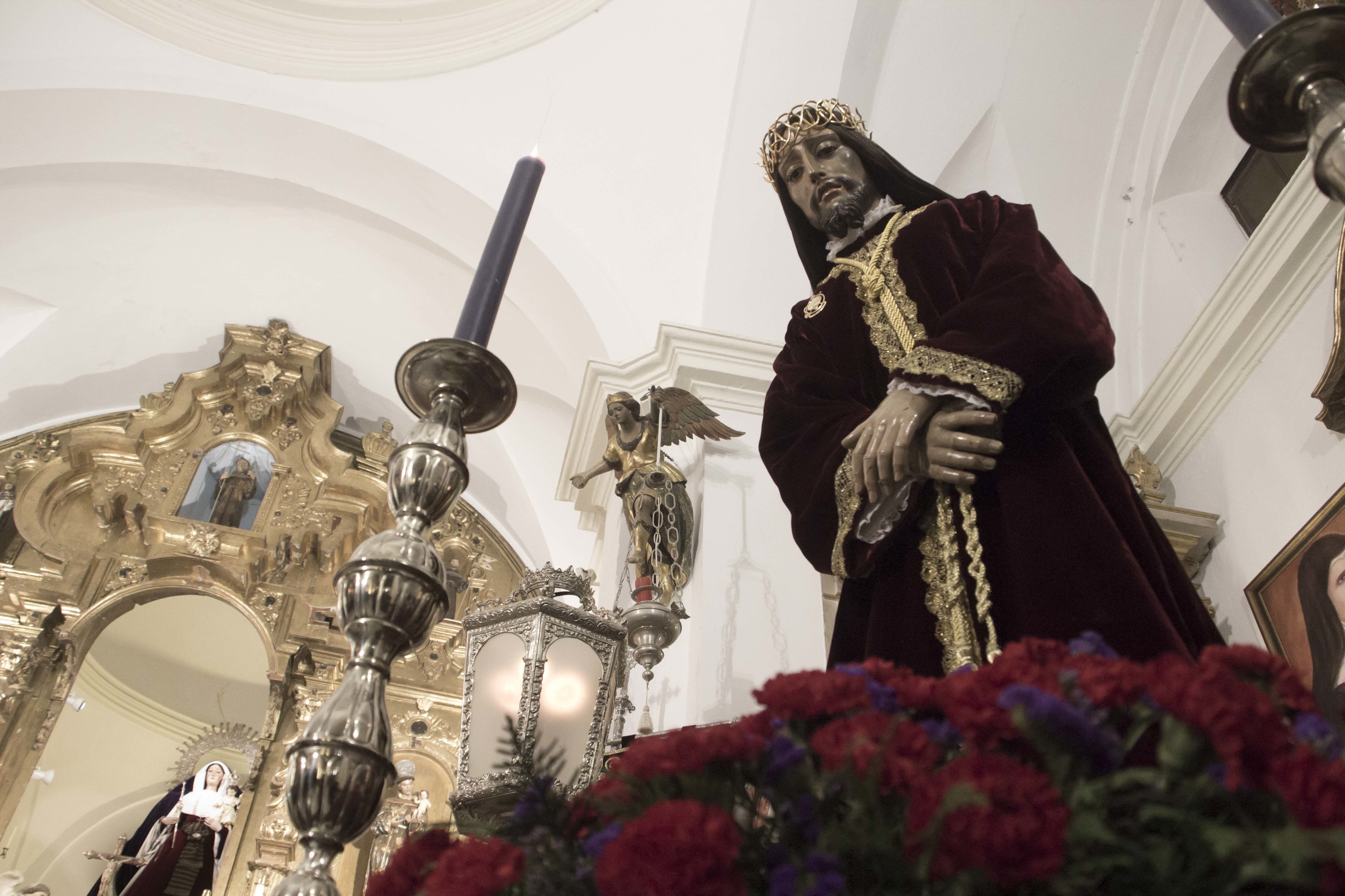 Galería: La lluvia obliga a interrumpir el Vía Crucis de Ntro. Padre Jesús del Valle