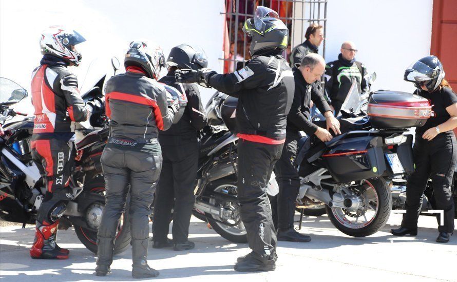 GALERÍA: Más de 250 motos se dan cita en la X Reunión del motoclub Kamikazes Lucena GALERÍA: Más de 250 motos se dan cita en la X Reunión del motoclub Kamikazes Lucena