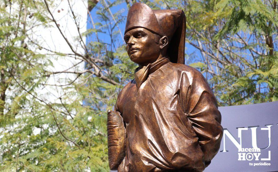 GALERÍA: Inaugurado el Monumento al Santero en el marco de un emotivo acto de exaltación a la santería y las tradiciones de Lucena GALERÍA: Inaugurado el Monumento al Santero en el marco de un emotivo acto de exaltación a la santería y las tradiciones de Lucena