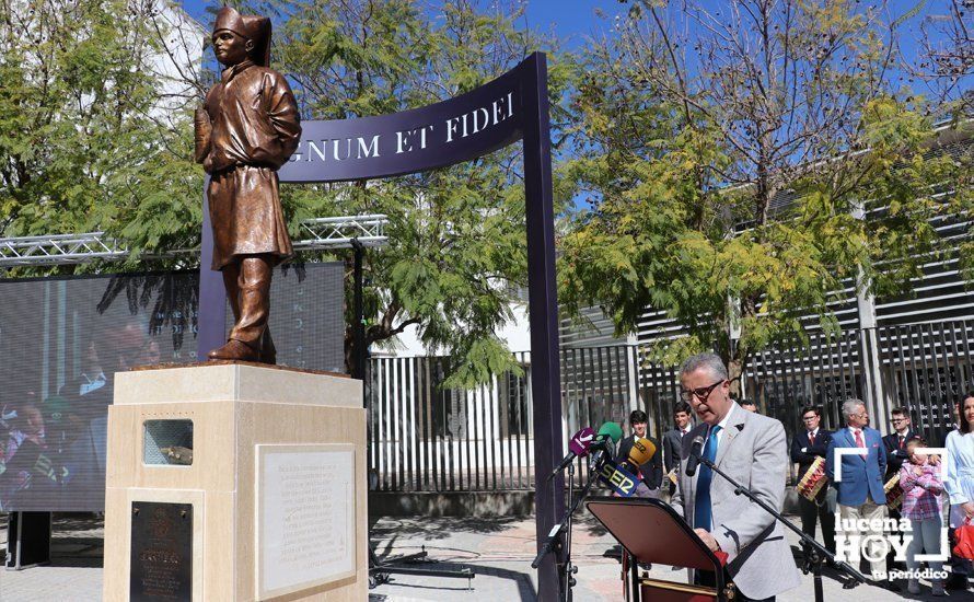 GALERÍA: Inaugurado el Monumento al Santero en el marco de un emotivo acto de exaltación a la santería y las tradiciones de Lucena GALERÍA: Inaugurado el Monumento al Santero en el marco de un emotivo acto de exaltación a la santería y las tradiciones de Lucena
