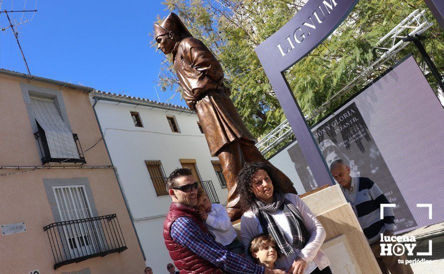 GALERÍA: Inaugurado el Monumento al Santero en el marco de un emotivo acto de exaltación a la santería y las tradiciones de Lucena