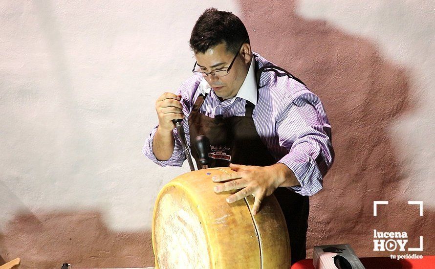 Galería: Abre sus puertas "Valle de Aras Cheese Bar": un paseo por los mejores quesos y jamones del mundo... y mucho más Galería: Abre sus puertas "Valle de Aras Cheese Bar": un paseo por los mejores quesos y jamones del mundo... y mucho más