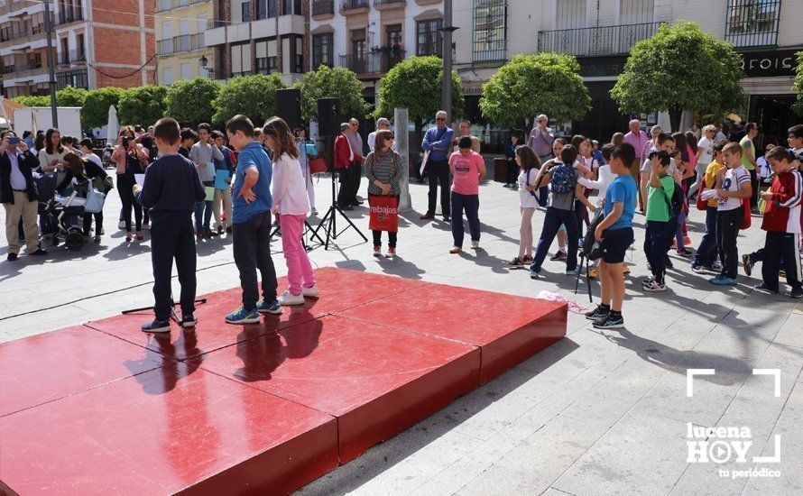 GALERÍA: Cientos de niños participaron en la Tarde de libros en la Plaza Nueva