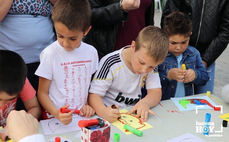 GALERÍA: Cientos de niños participaron en la Tarde de libros en la Plaza Nueva