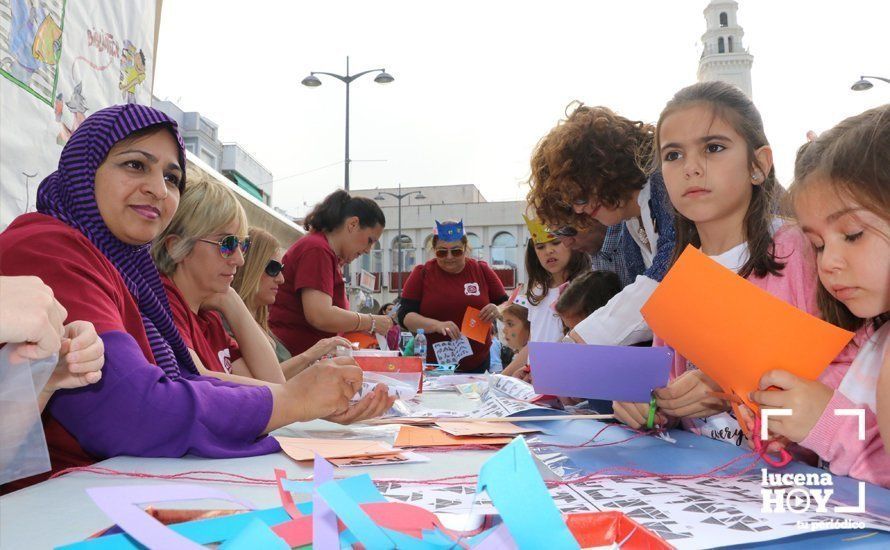 GALERÍA: Cientos de niños participaron en la Tarde de libros en la Plaza Nueva