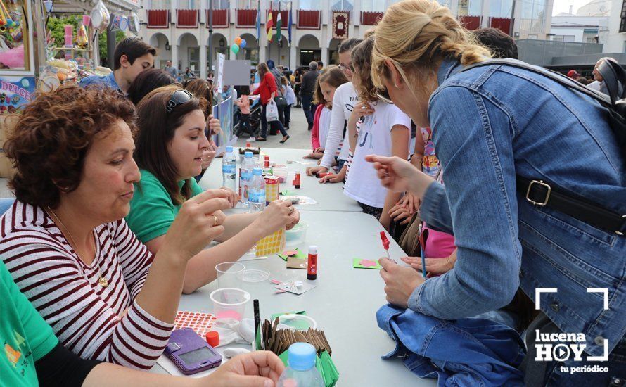 GALERÍA: Cientos de niños participaron en la Tarde de libros en la Plaza Nueva