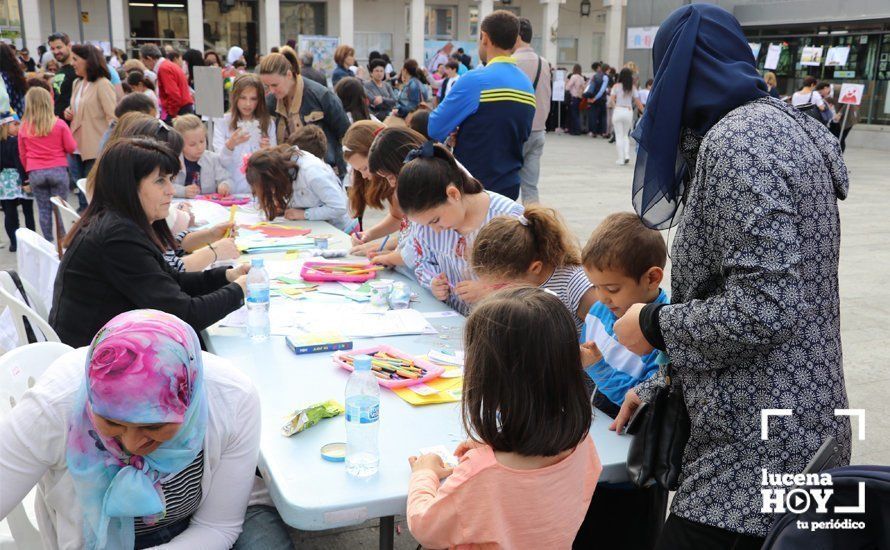 GALERÍA: Cientos de niños participaron en la Tarde de libros en la Plaza Nueva