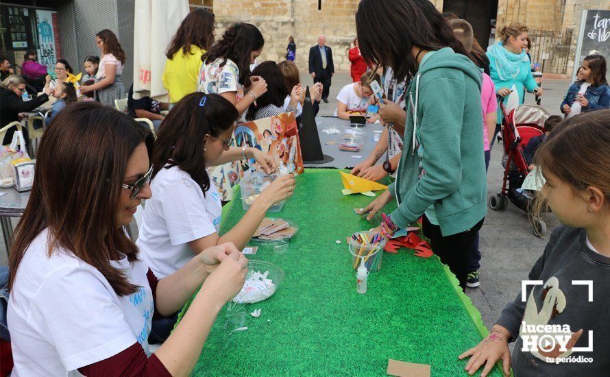 GALERÍA: Cientos de niños participaron en la Tarde de libros en la Plaza Nueva