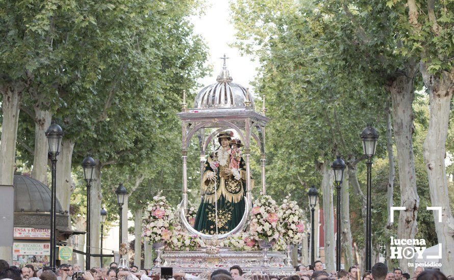 Galería 1: Las fotos de la Romería de Bajada por las calles de Lucena