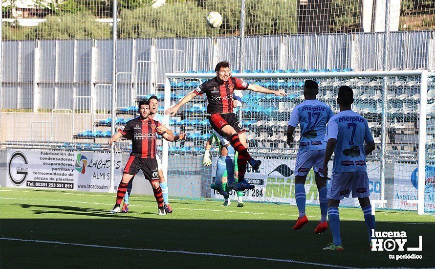 GALERÍA: El Ciudad de Lucena se lleva el 'derbi' ante el Puente Genil y mantiene muy viva la ilusión del ascenso (2-1)