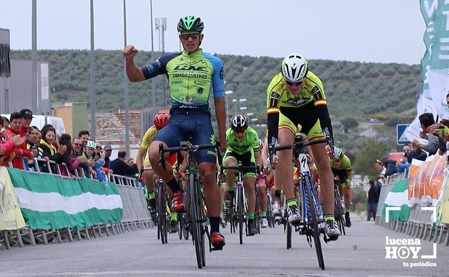 GALERÍA: El polígono de Pilar de la Dehesa acogió el III Trofeo José Mª Sánchez Raya de ciclismo base, con mas de 130 corredores andaluces