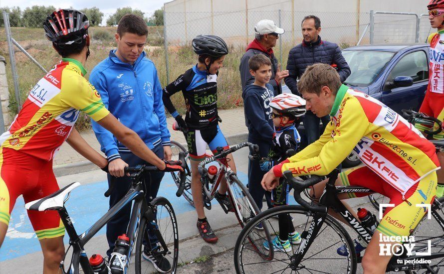 GALERÍA: El polígono de Pilar de la Dehesa acogió el III Trofeo José Mª Sánchez Raya de ciclismo base, con mas de 130 corredores andaluces