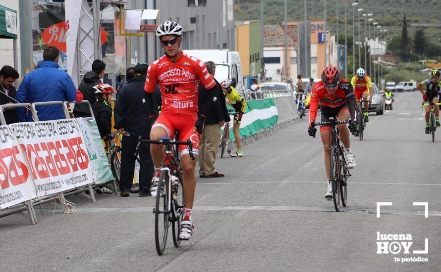 GALERÍA: El polígono de Pilar de la Dehesa acogió el III Trofeo José Mª Sánchez Raya de ciclismo base, con mas de 130 corredores andaluces