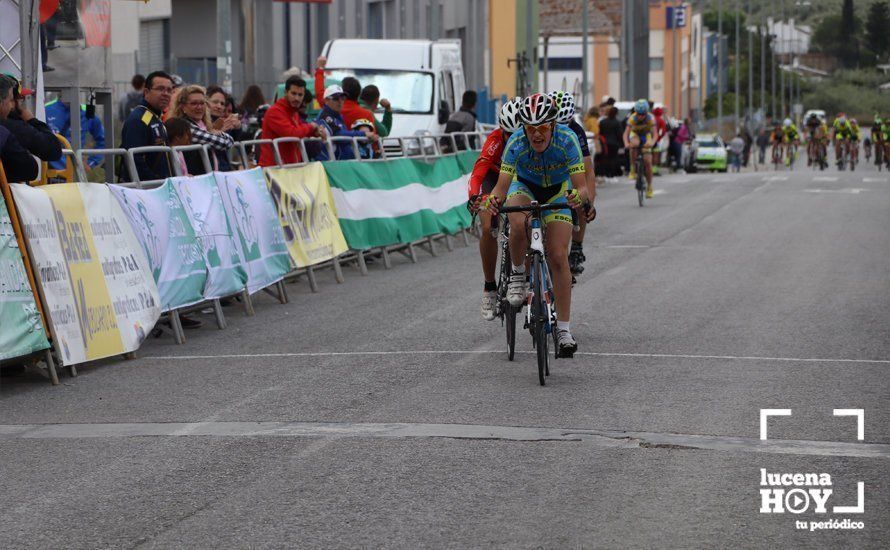 GALERÍA: El polígono de Pilar de la Dehesa acogió el III Trofeo José Mª Sánchez Raya de ciclismo base, con mas de 130 corredores andaluces