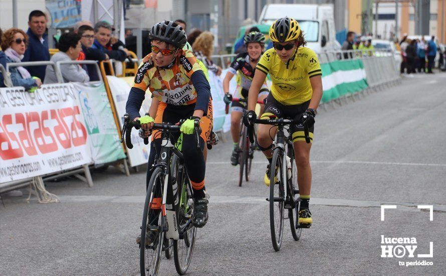 GALERÍA: El polígono de Pilar de la Dehesa acogió el III Trofeo José Mª Sánchez Raya de ciclismo base, con mas de 130 corredores andaluces