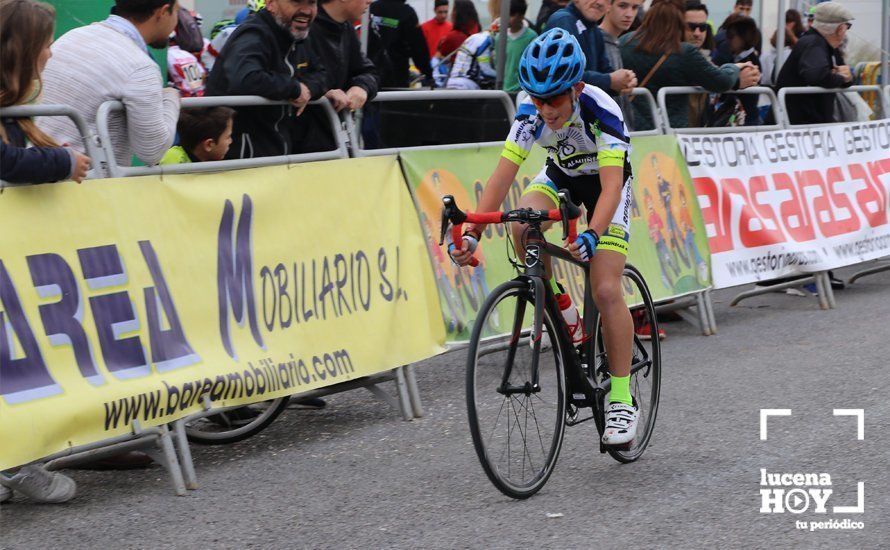 GALERÍA: El polígono de Pilar de la Dehesa acogió el III Trofeo José Mª Sánchez Raya de ciclismo base, con mas de 130 corredores andaluces