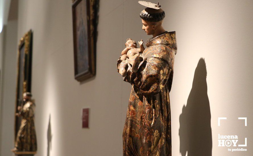 GALERÍA: Una muestra recoge el rico patrimonio de la cofradía de la Aurora en el Palacio de los Condes de Santa Ana GALERÍA: Una muestra recoge el rico patrimonio de la cofradía de la Aurora en el Palacio de los Condes de Santa Ana