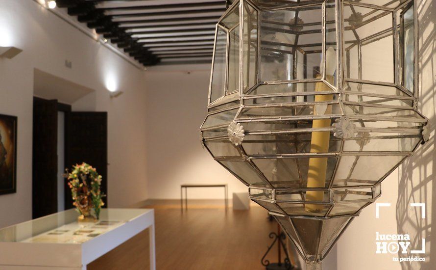 GALERÍA: Una muestra recoge el rico patrimonio de la cofradía de la Aurora en el Palacio de los Condes de Santa Ana GALERÍA: Una muestra recoge el rico patrimonio de la cofradía de la Aurora en el Palacio de los Condes de Santa Ana
