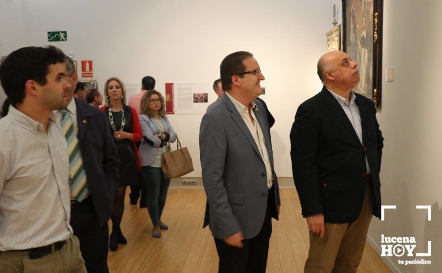 GALERÍA: Una muestra recoge el rico patrimonio de la cofradía de la Aurora en el Palacio de los Condes de Santa Ana