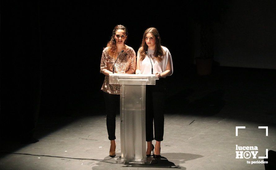 GALERÍA: Ana María Burguillos gana la gala benéfica "Tú sí que cantas", brillantemente organizada por el IES Sierra de Aras