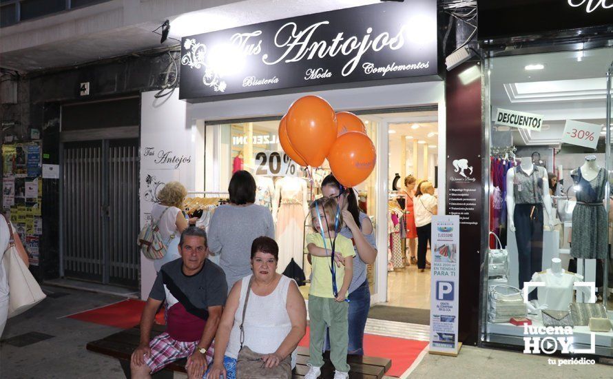 GALERÍA: Música y descuentos, protagonistas de una nueva edición de la "Noche mágica" del comercio local GALERÍA: Música y descuentos, protagonistas de una nueva edición de la "Noche mágica" del comercio local
