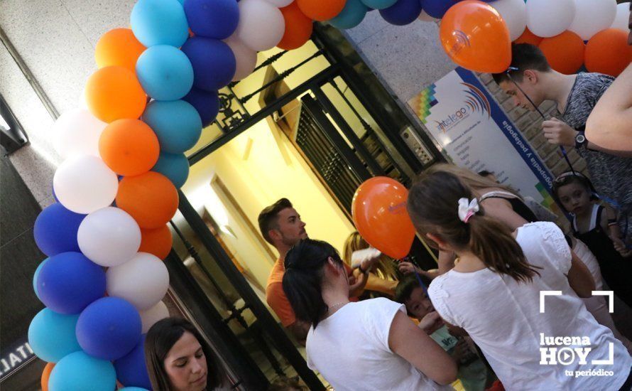 GALERÍA: Música y descuentos, protagonistas de una nueva edición de la "Noche mágica" del comercio local GALERÍA: Música y descuentos, protagonistas de una nueva edición de la "Noche mágica" del comercio local