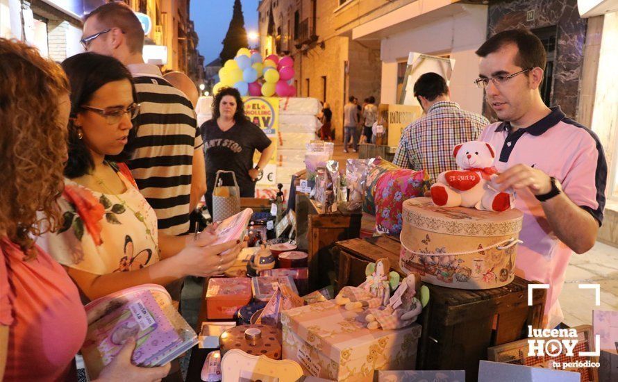 GALERÍA: Música y descuentos, protagonistas de una nueva edición de la "Noche mágica" del comercio local