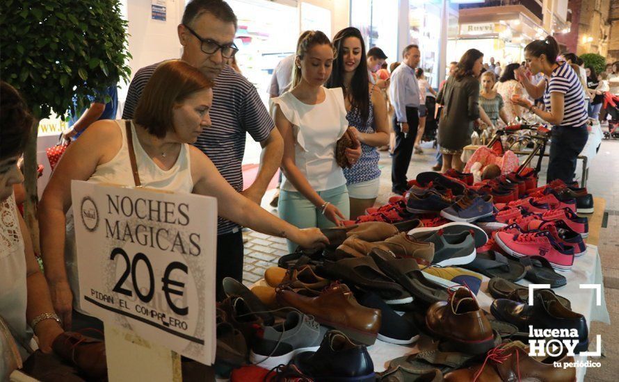 GALERÍA: Música y descuentos, protagonistas de una nueva edición de la "Noche mágica" del comercio local GALERÍA: Música y descuentos, protagonistas de una nueva edición de la "Noche mágica" del comercio local