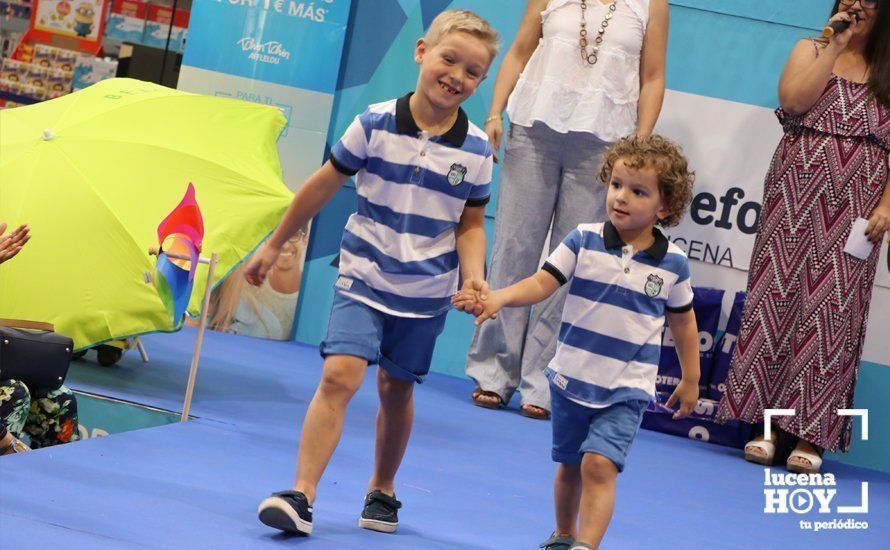 GALERÍA: Carrefour Lucena presenta su colección para la temporada estival en un simpático desfile de modelos GALERÍA: Carrefour Lucena presenta su colección para la temporada estival en un simpático desfile de modelos