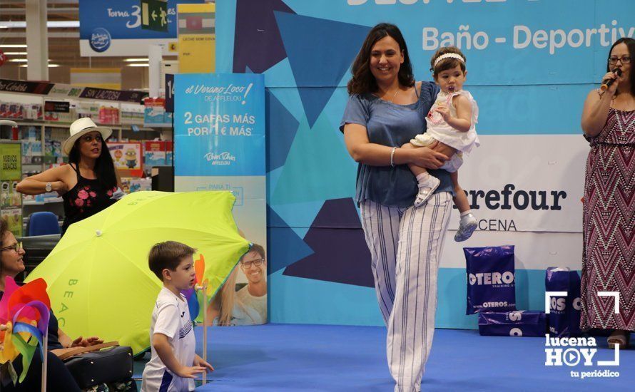 GALERÍA: Carrefour Lucena presenta su colección para la temporada estival en un simpático desfile de modelos