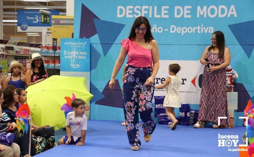 GALERÍA: Carrefour Lucena presenta su colección para la temporada estival en un simpático desfile de modelos