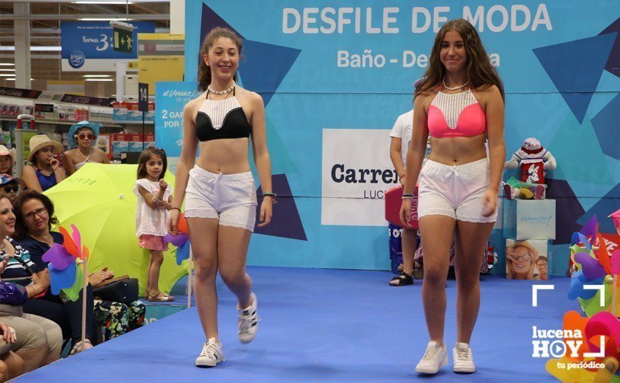 GALERÍA: Carrefour Lucena presenta su colección para la temporada estival en un simpático desfile de modelos