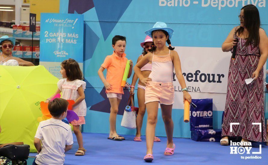 GALERÍA: Carrefour Lucena presenta su colección para la temporada estival en un simpático desfile de modelos GALERÍA: Carrefour Lucena presenta su colección para la temporada estival en un simpático desfile de modelos
