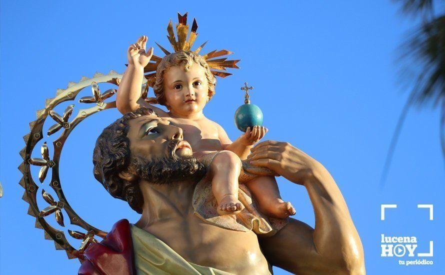 GALERÍA: San Cristóbal abre los desfiles procesionales del verano lucentino GALERÍA: San Cristóbal abre los desfiles procesionales del verano lucentino