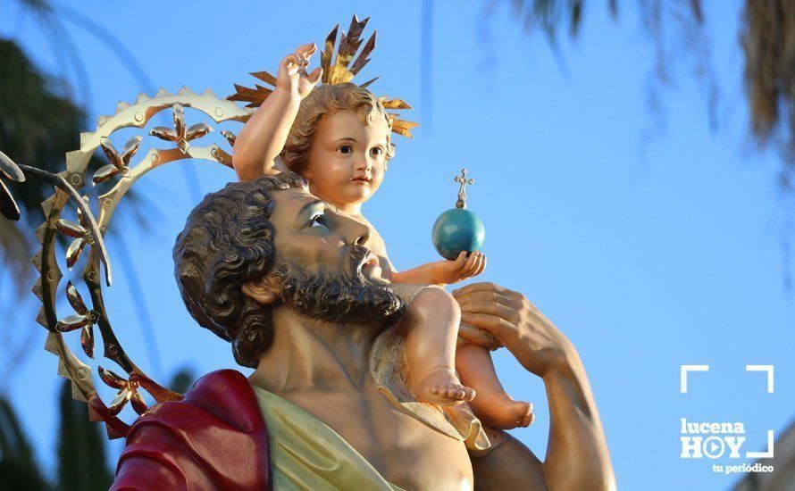 GALERÍA: San Cristóbal abre los desfiles procesionales del verano lucentino GALERÍA: San Cristóbal abre los desfiles procesionales del verano lucentino