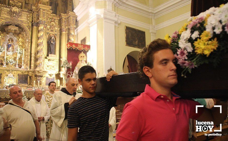 GALERÍA: Procesión de San Francisco por el claustro del convento GALERÍA: Procesión de San Francisco por el claustro del convento