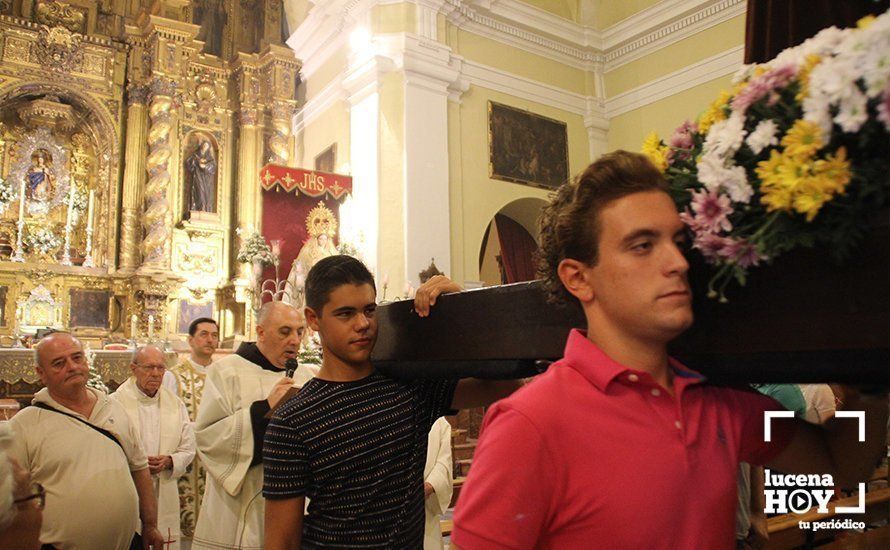 GALERÍA: Procesión de San Francisco por el claustro del convento