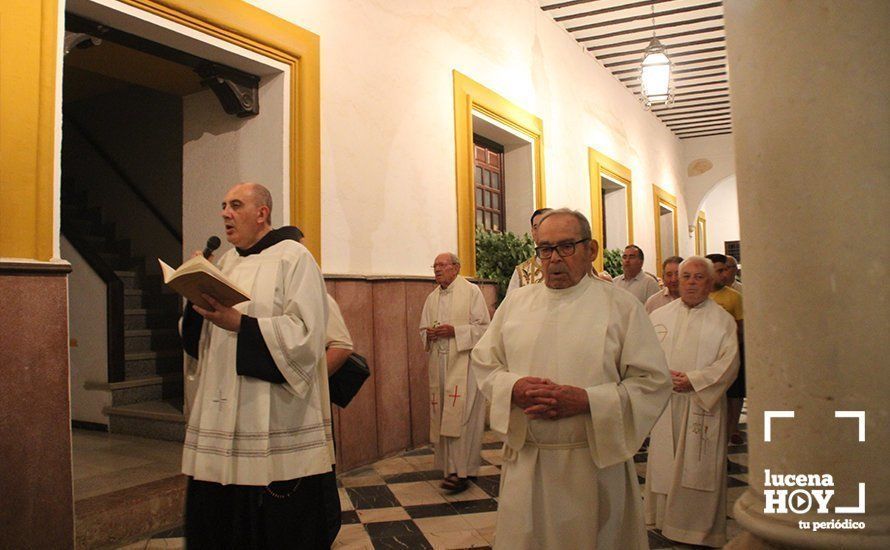 GALERÍA: Procesión de San Francisco por el claustro del convento
