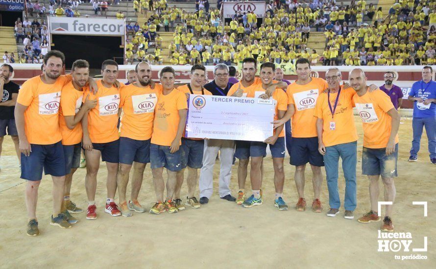 GALERÍA: "Los Pocachones" se proclaman ganadores del Gran Prix, que volvió a llenar la Plaza de Toros a beneficio de San Pedro Mártir GALERÍA: "Los Pocachones" se proclaman ganadores del Gran Prix, que volvió a llenar la Plaza de Toros a beneficio de San Pedro Mártir