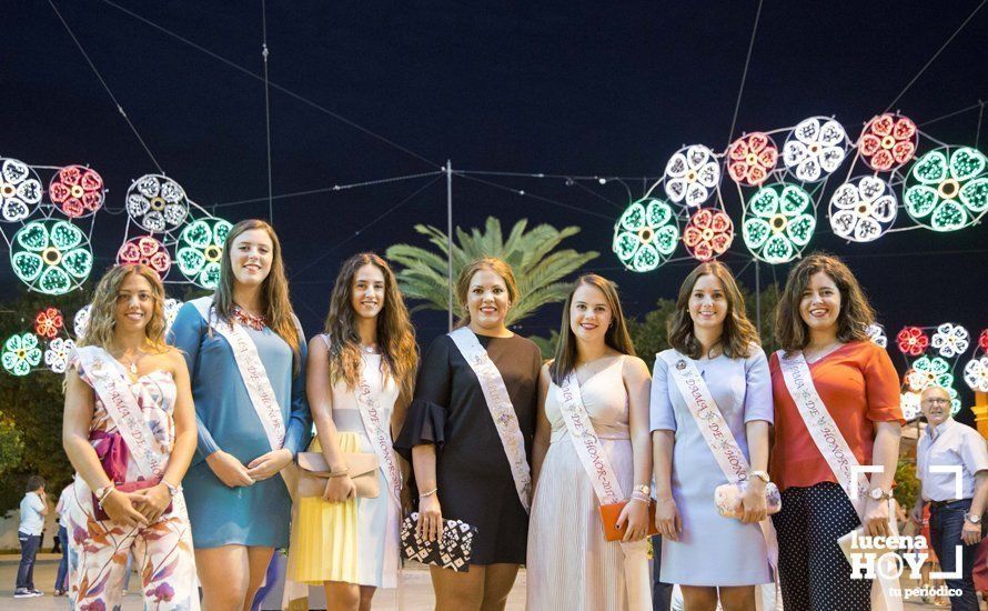 GALERÍA: ¿Nos vamos a la feria?. Un paseo nocturno y lleno de color por la Feria del Valle