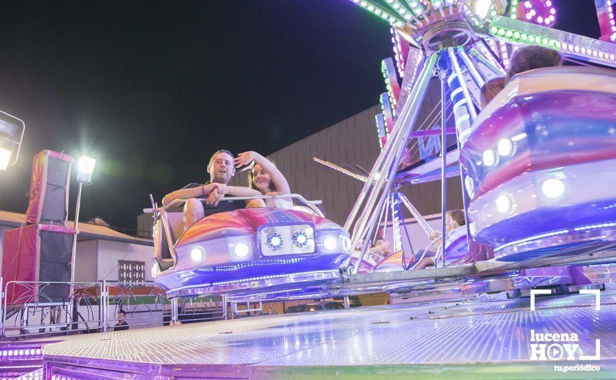 GALERÍA: ¿Nos vamos a la feria?. Un paseo nocturno y lleno de color por la Feria del Valle