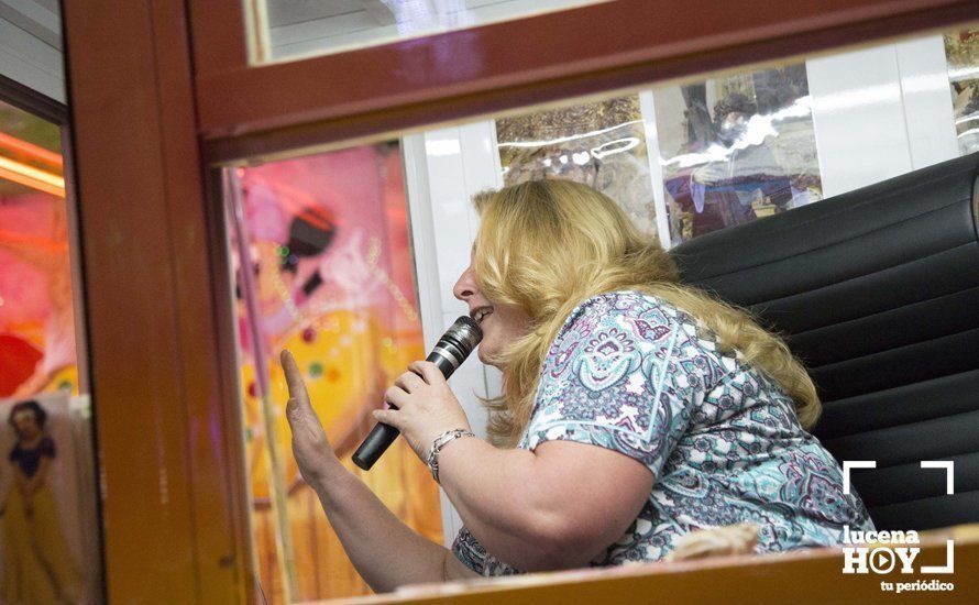 GALERÍA: ¿Nos vamos a la feria?. Un paseo nocturno y lleno de color por la Feria del Valle