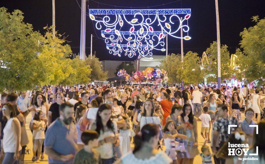 GALERÍA: ¿Nos vamos a la feria?. Un paseo nocturno y lleno de color por la Feria del Valle GALERÍA: ¿Nos vamos a la feria?. Un paseo nocturno y lleno de color por la Feria del Valle