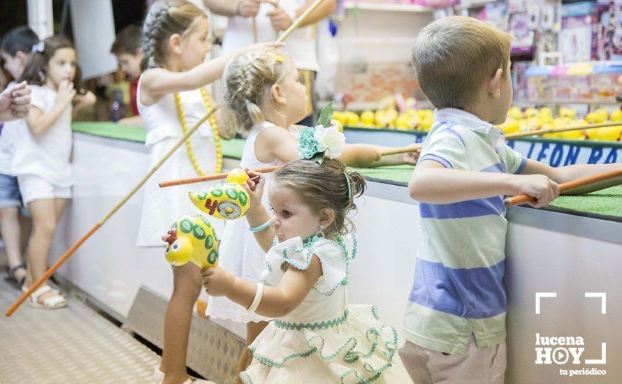 GALERÍA: ¿Nos vamos a la feria?. Un paseo nocturno y lleno de color por la Feria del Valle