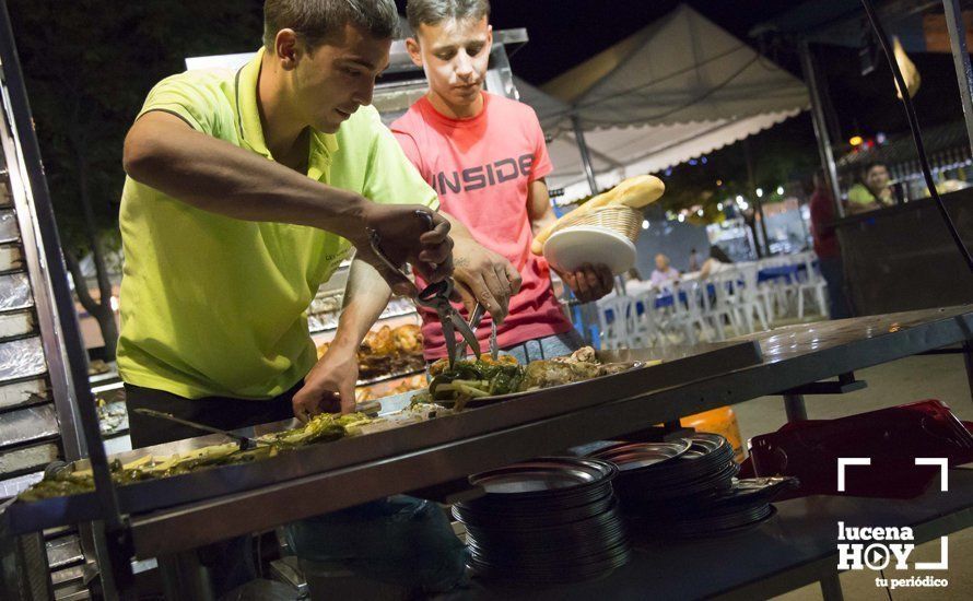 GALERÍA: ¿Nos vamos a la feria?. Un paseo nocturno y lleno de color por la Feria del Valle