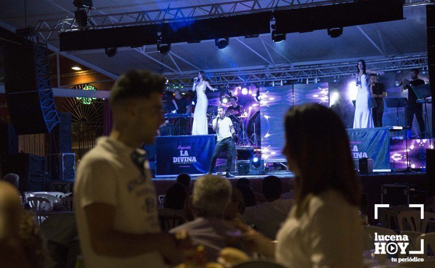 GALERÍA: ¿Nos vamos a la feria?. Un paseo nocturno y lleno de color por la Feria del Valle