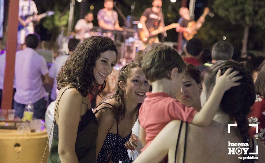 GALERÍA: ¿Nos vamos a la feria?. Un paseo nocturno y lleno de color por la Feria del Valle