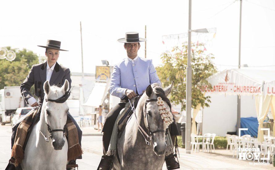 GALERÍA: Feria de día: Del real a las casetas pasando por el paseo de caballos en 80 imágenes