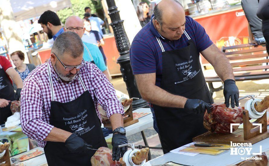 GALERÍA: ¡Al rico jamón... bien cortado!. Estuvimos en el II Taller de Corte de Jamón a beneficio de la Cofradía de la Virgen de Araceli